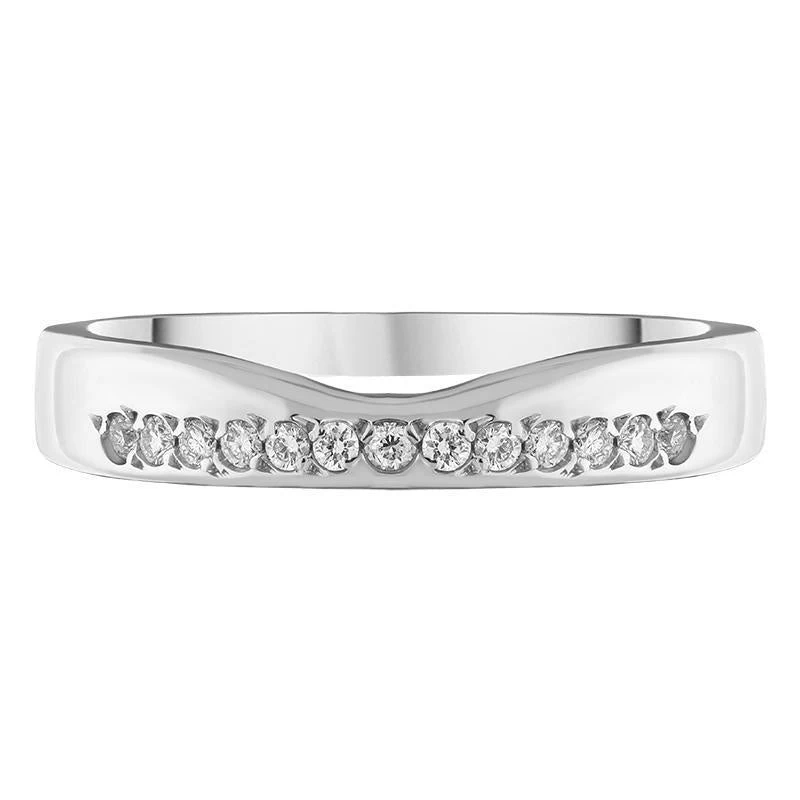18ct White Gold 0.10ct Diamond Dipped Centre Wedding Half Eternity Ring D 2 18ct White Gold 0.10ct Diamond Dipped Centre Wedding Half Eternity Ring D - Image 2