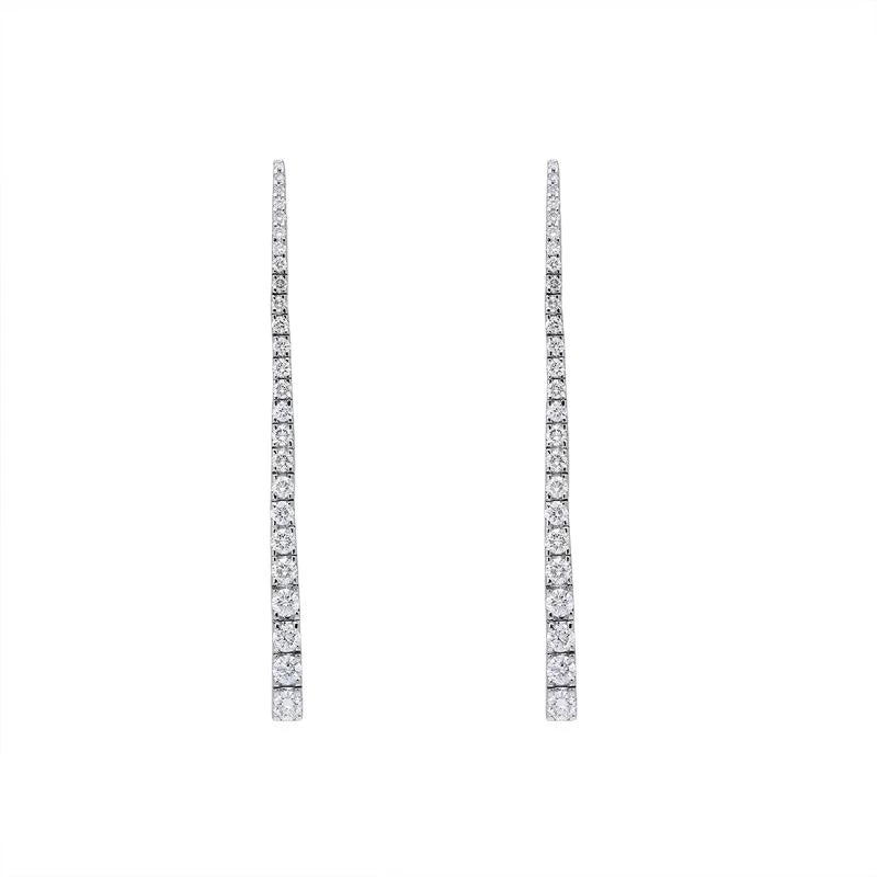 18ct White Gold 1.07ct Diamond Graduating Drop Earrings 1 18ct White Gold 1.07ct Diamond Graduating Drop Earrings