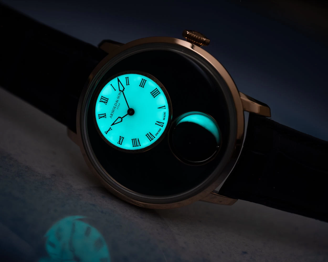 Arnold & Son Watch Luna Magna Meteorite Red Gold Limited Edition 3 Arnold & Son Watch Luna Magna Meteorite Red Gold Limited Edition - Image 3