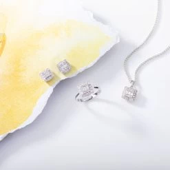 18ct White Gold Diamond Baguette Cut Cluster Pendant -Boutique Fashion Accessories Store FEU 2492FEU 2376FEU 2375 28ccad9a 35da 4df2 be9c 68c8743d0fd6