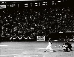 Oris Watch Big Crown Pointer Date Hank Aaron Limited Edition 15 Oris Watch Big Crown Pointer Date Hank Aaron Limited Edition -Boutique Fashion Accessories Store HankAaron HighRes 17860 3009cdc5 24ad 4006 9df5 137bc4179cb5