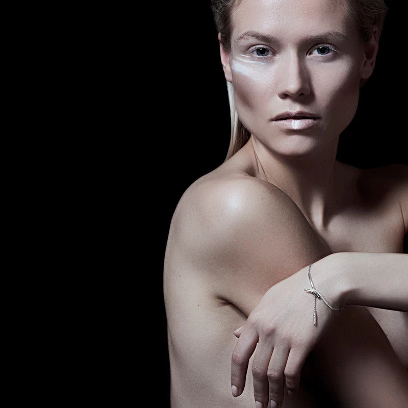 Shaun Leane Armis 18ct White Gold Diamond Pave Drop Bracelet 2 Shaun Leane Armis 18ct White Gold Diamond Pave Drop Bracelet - Image 2