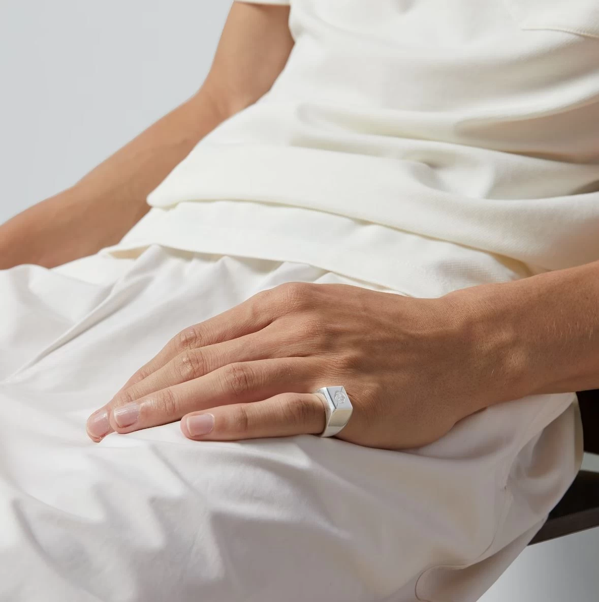 Gucci Interlocking G Sterling Silver Signet Ring 4 Gucci Interlocking G Sterling Silver Signet Ring - Image 4