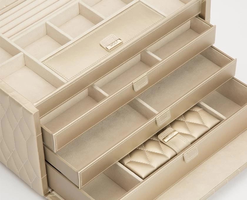 Wolf Jewellery Box Caroline Large Champagne 4 Wolf Jewellery Box Caroline Large Champagne - Image 4